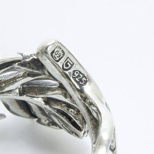 GARNI - Rag Feather Ring | Tempt