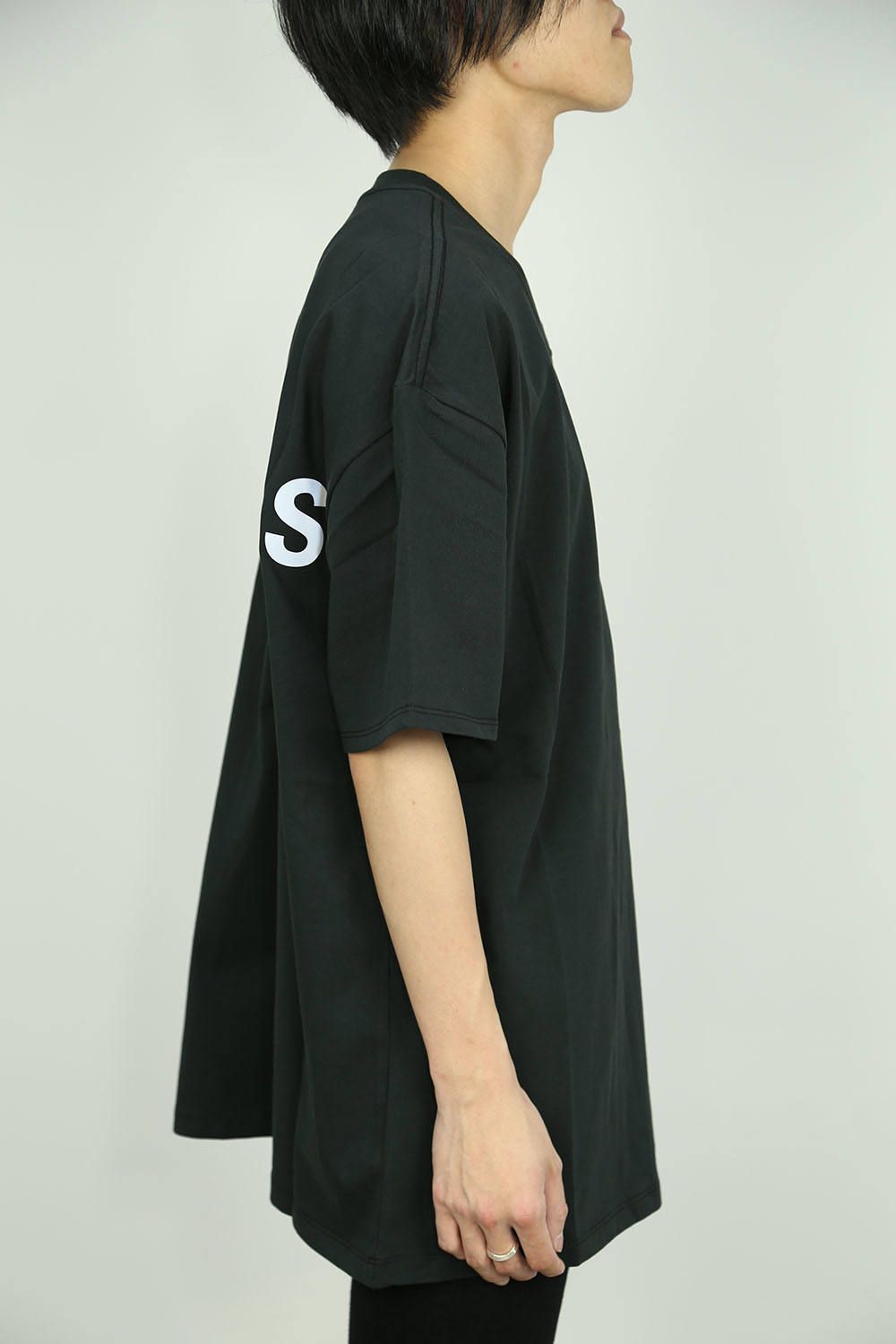 REFLECTOR LOGO S/S TEE / ブラック