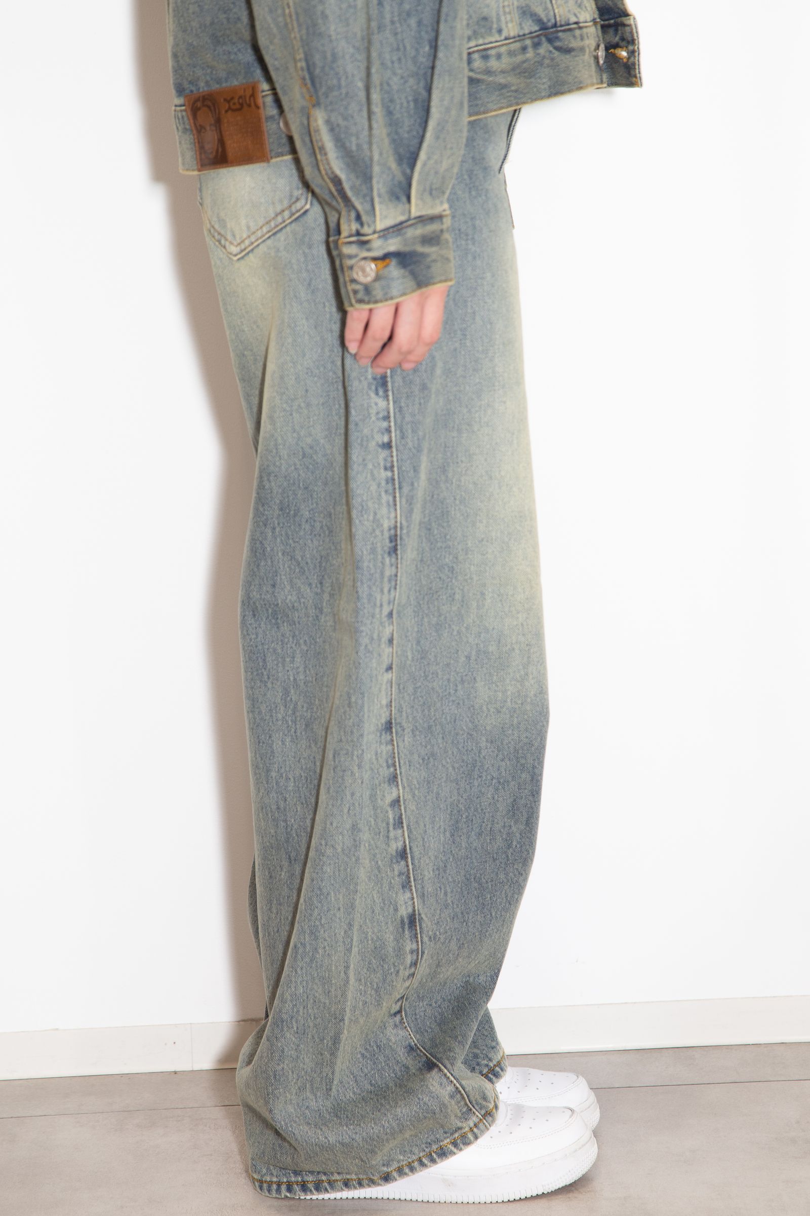 LOGO MARK STITCHED DENIM PANTS / ライトインディゴ