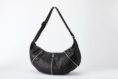 [2027年4月〜5月入荷予定] [263-02]  ファニチャーレザーミモザ鞣し 3ZIPラージバナナBAG / ブラック
