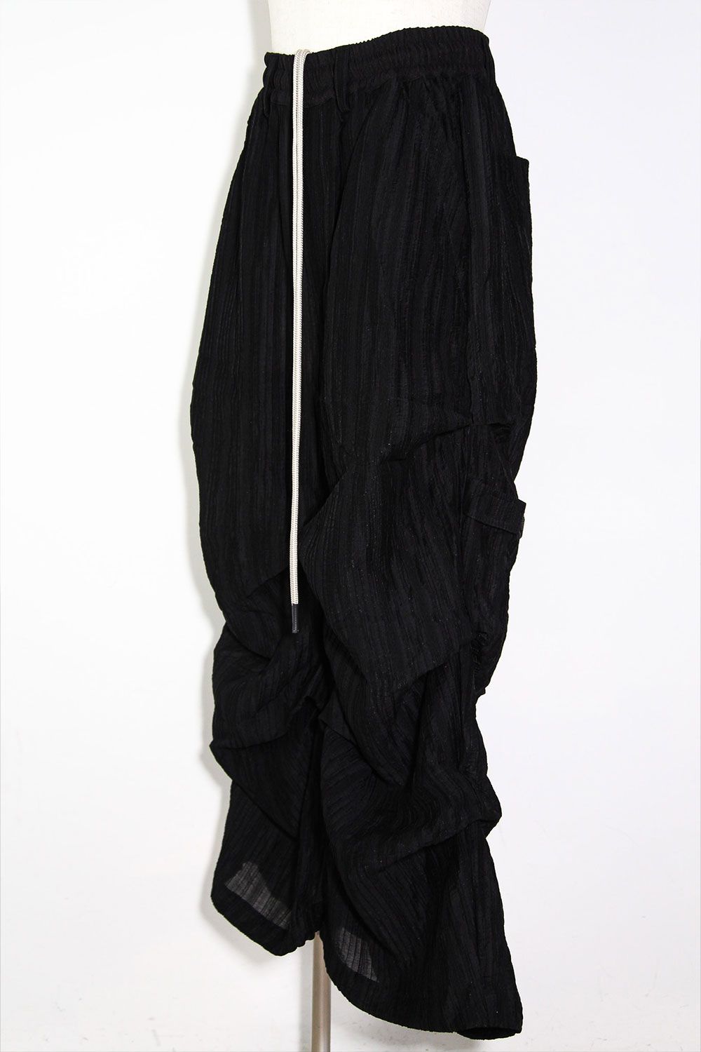 A.F ARTEFACT タック　ボリュームパンツ　サイズ2 ベージュ　春夏 A.F ARTEFACT online store - エーエフ アーティファクト