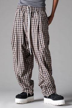 Plaid Side TUck Tapered Pants