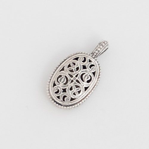 Garden Shadows Medium Pendant / GP008