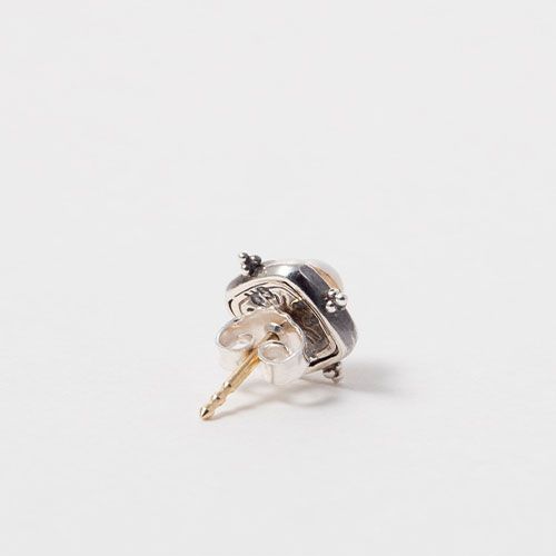 Cyclades Small Stud Square Earrings（Pearl） / GA004
