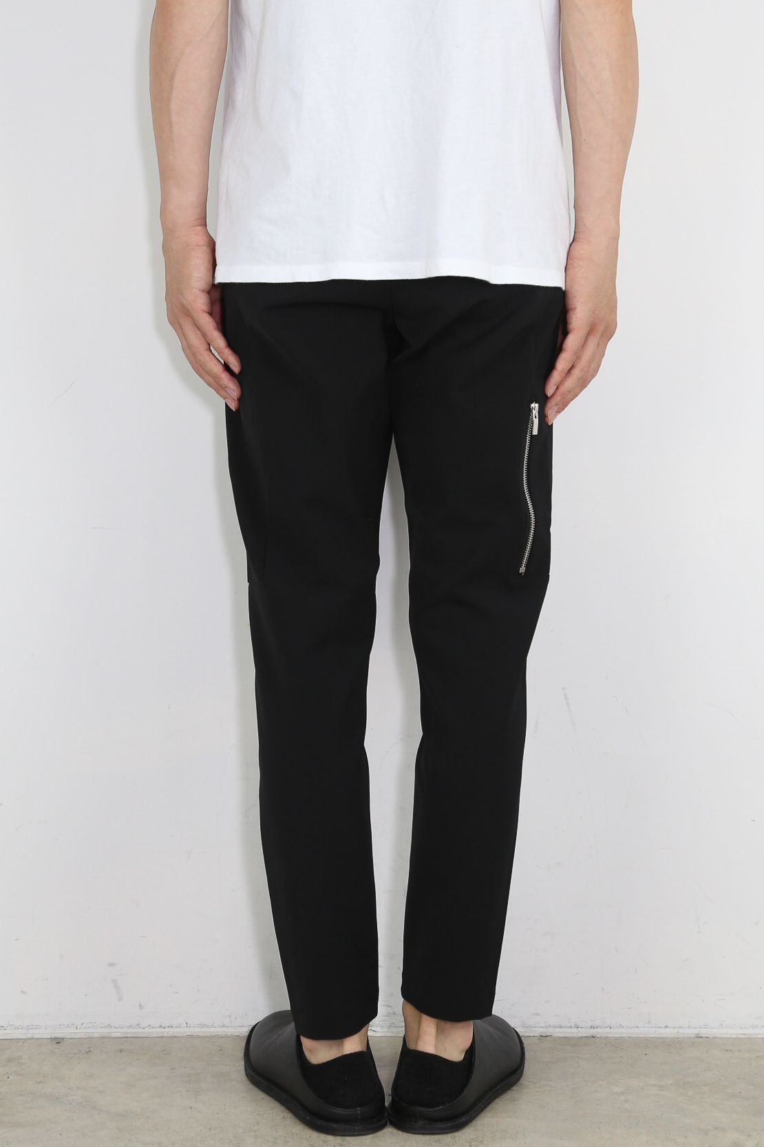 ATTACHMENT - SOLOTEX DOUBLE CLOTH SIDE POCKET EASY TROUSERS / ブラック | Tempt