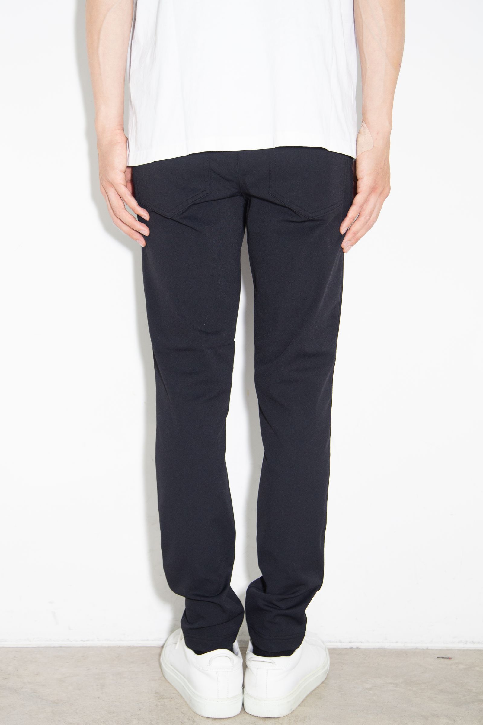 【人気継続商品】 CHRIS EASY HEAT PANTS / ブラック
