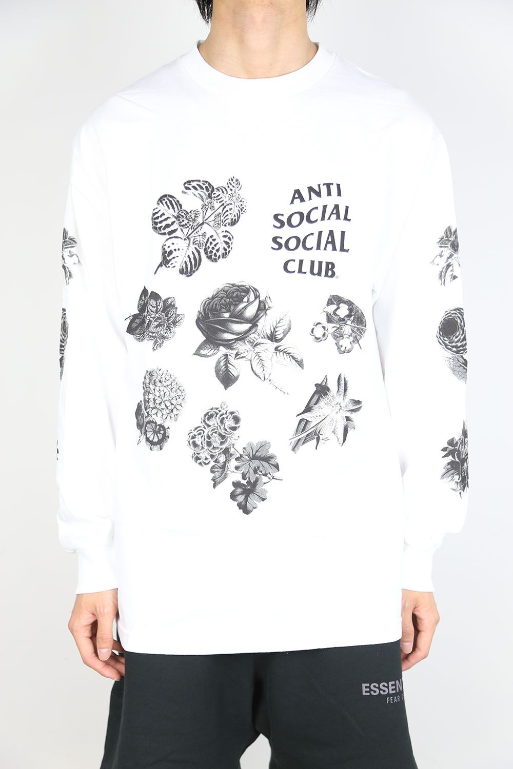 Anti Social Social Club - STRANGE ARRANGEMENTS WHITE LONG SLEEVE