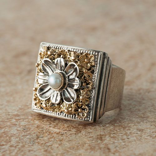 Athenian Flower Ring / GR088