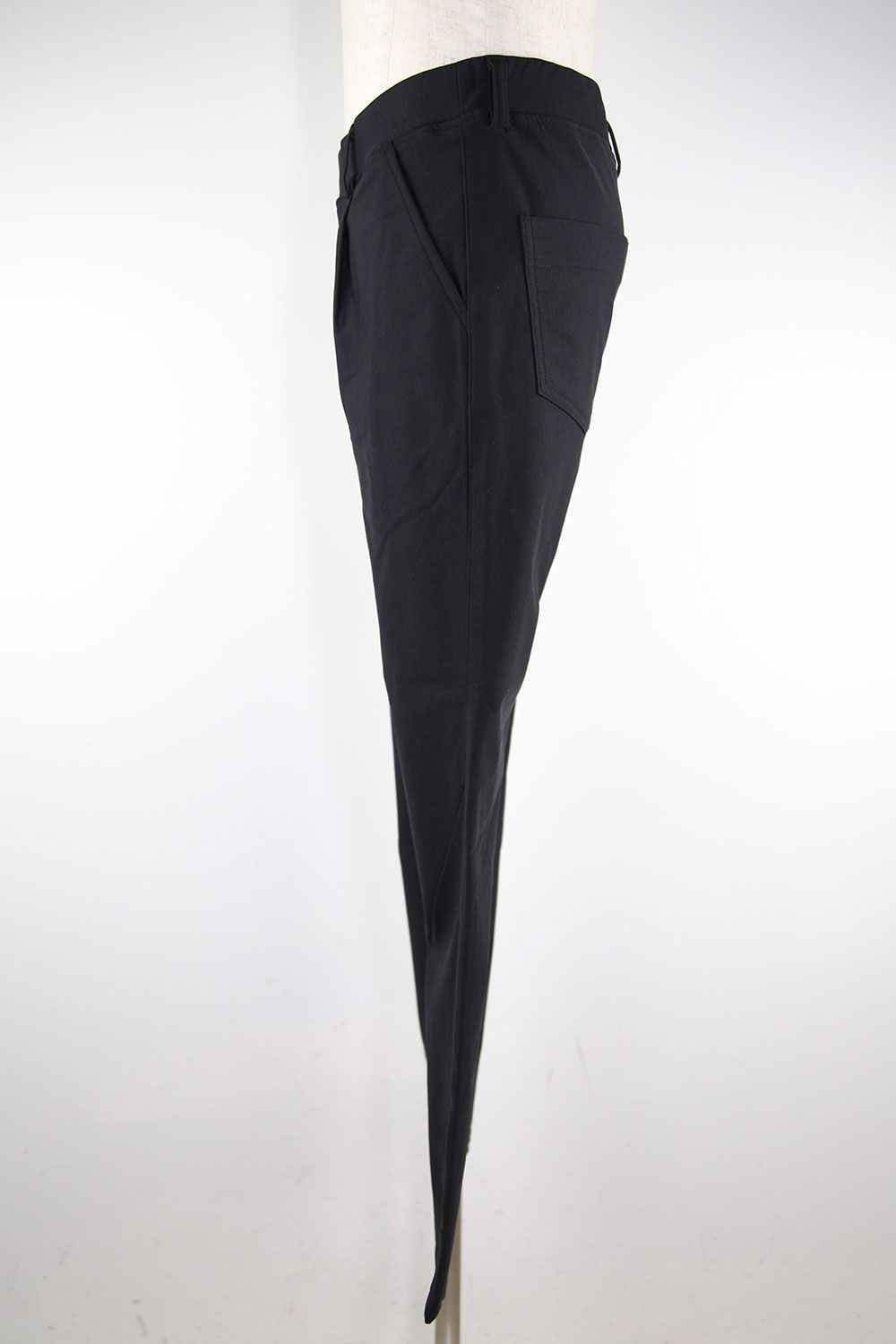 【人気継続商品】 CHRIS EASY HEAT TUCK PANTS / ブラック