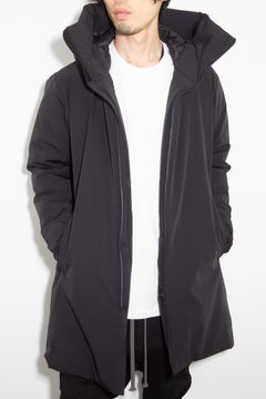 3LAYER LIGHT TAFFETA HOODED DOWN COAT / ブラック
