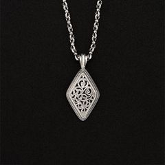 Garden Shadows Kite Pendant / GP009