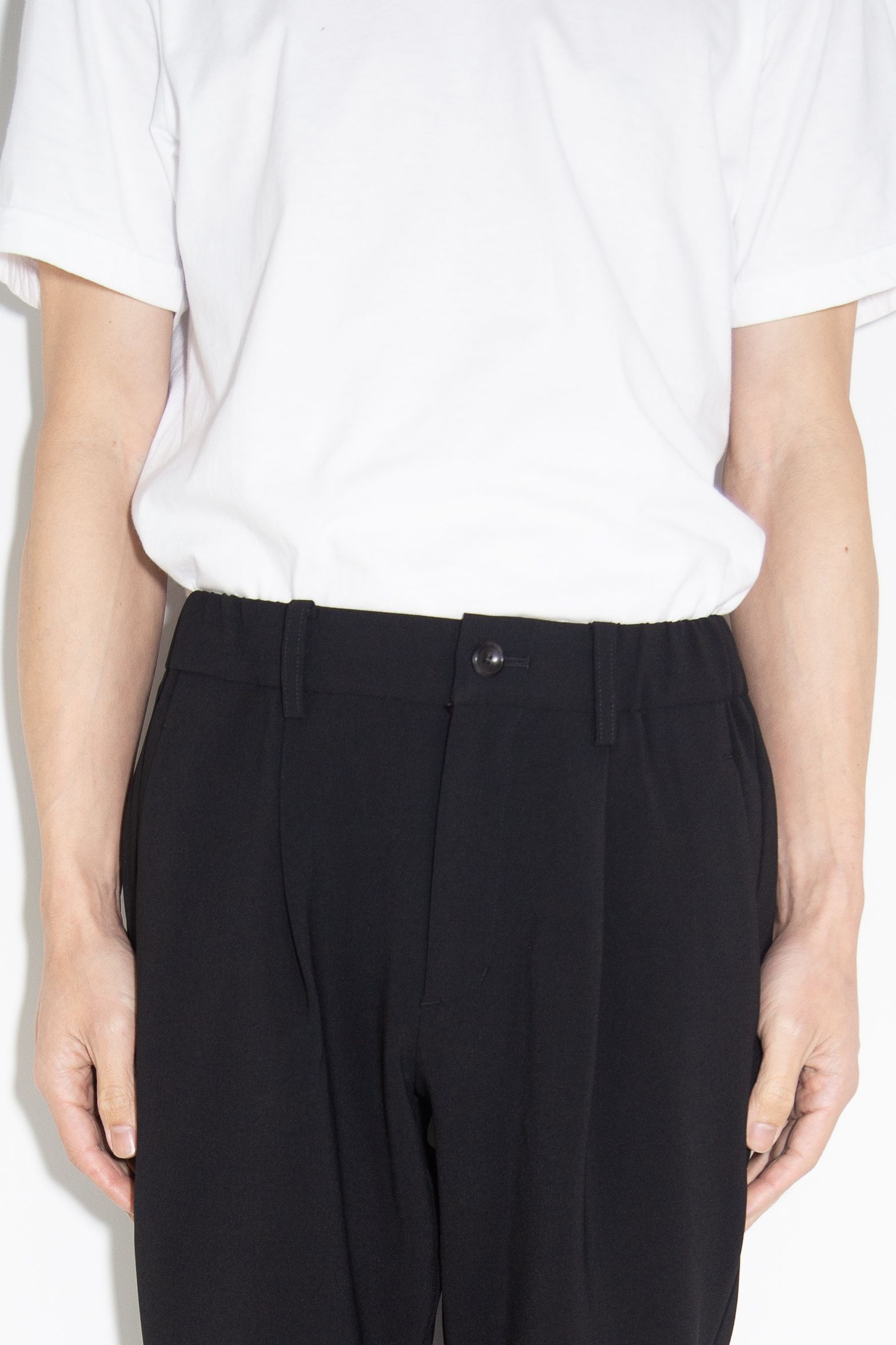 PE STRETCH DOUBLE CLOTH REGULAR FIT EASY TROUSERS / ブラック