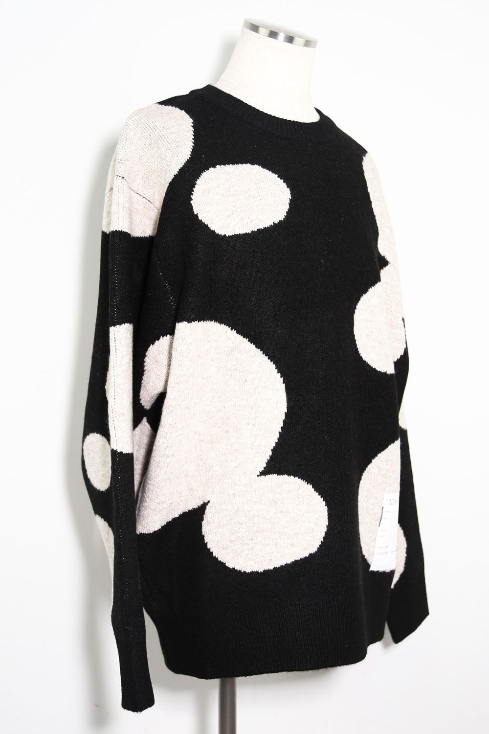 ドット模様リラックスフィットニット / Polka Pattern Knit Top / ブラック×ベージュ / ag-8011