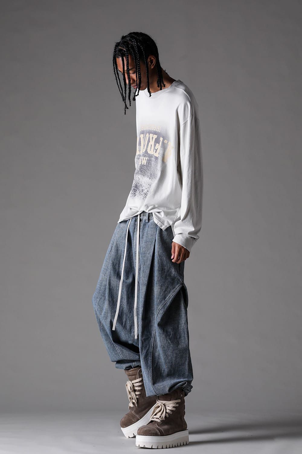 Side Tuck Tepared Pants