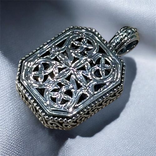 Garden Shadows Polygon Pendant in Sterling Silver / GP047