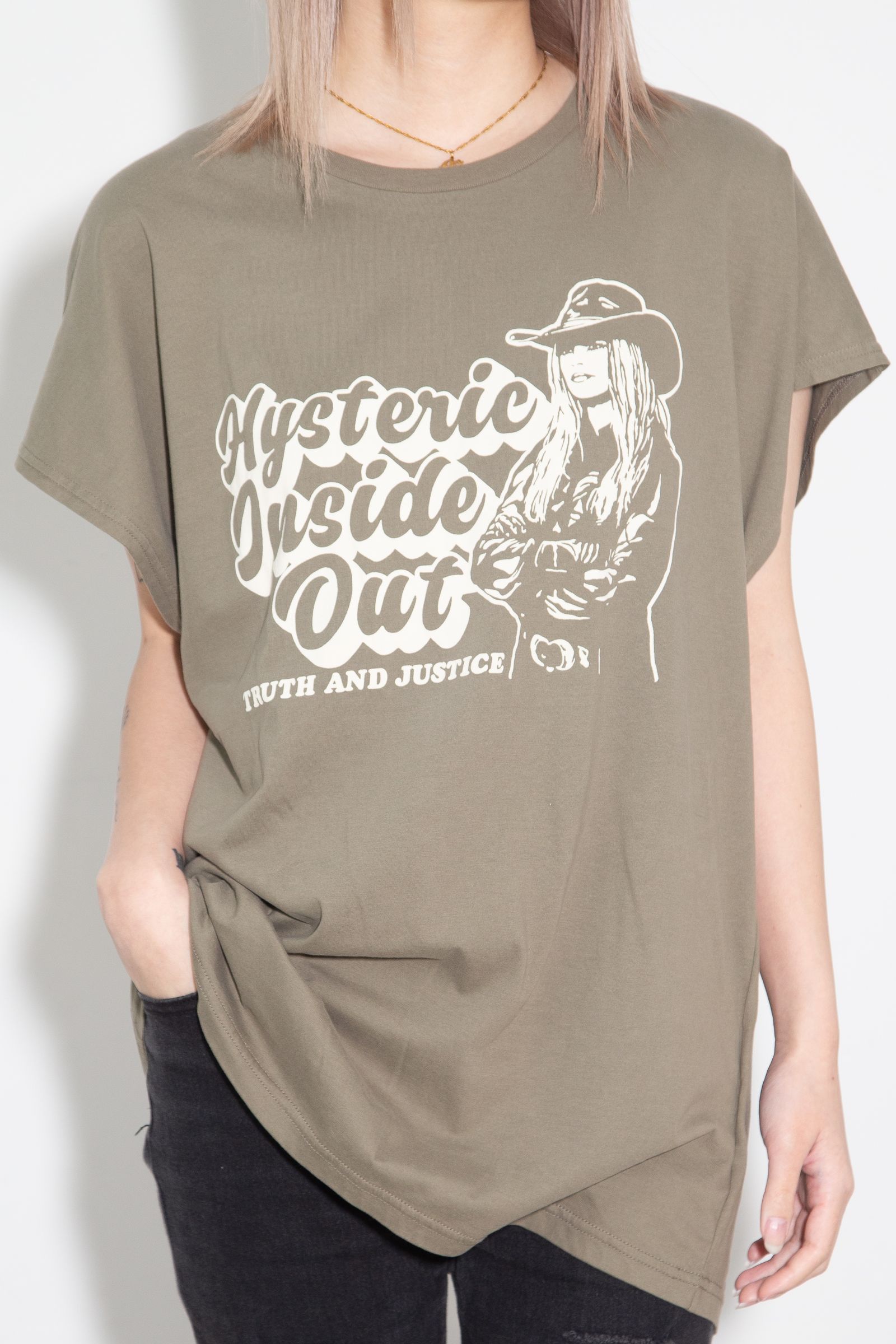 INSIDE OUT Tシャツ / カーキ