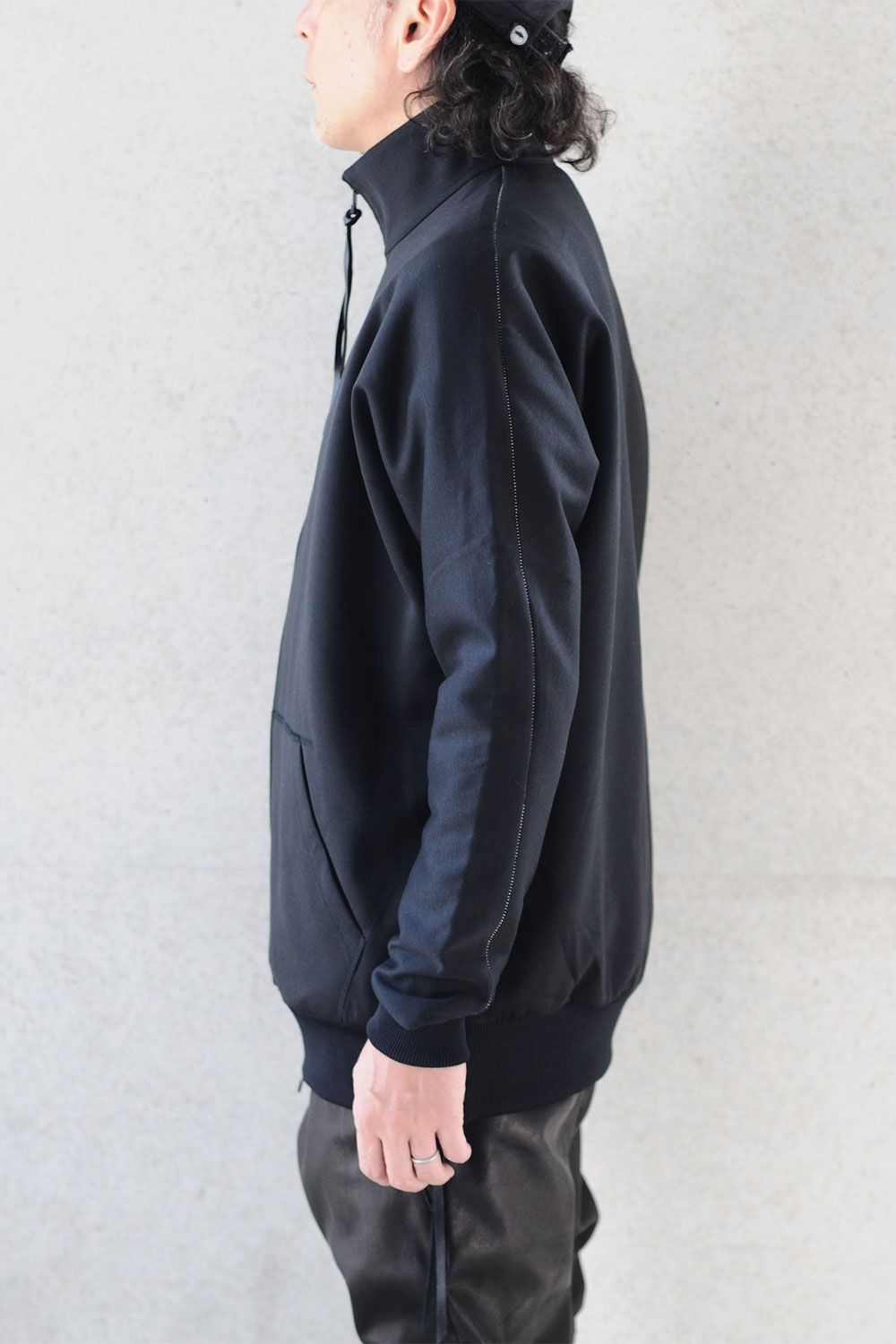 DOLMAN TRACK JERSEY / ブラック
