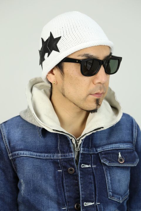 カジュアルに男らしさをプラス