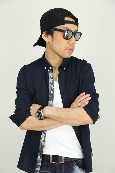部分的に取り付けられたカモ柄がアクセントに