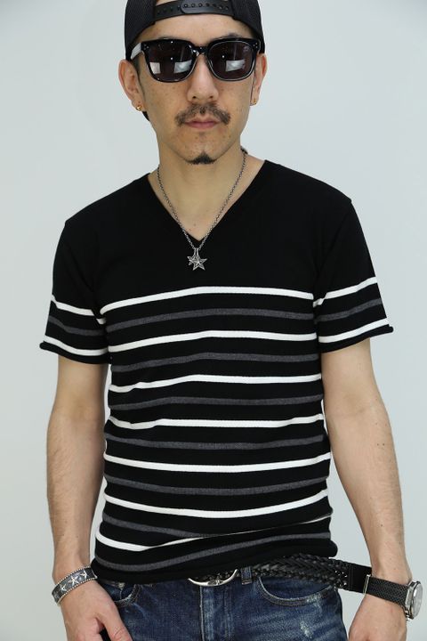 肌触り抜群のAKMのニットTシャツ