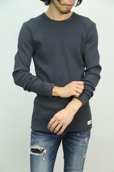 FACTOTUM JEANS の新作カットソーを上手く利用したレイヤードスタイル