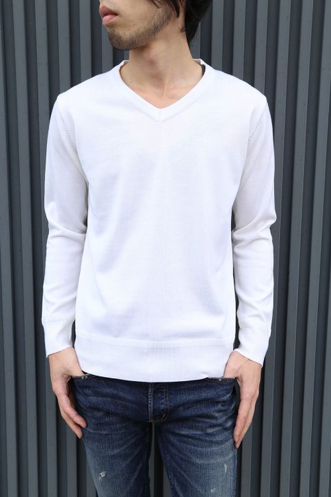 初秋にしたいシンプルなニットスタイル