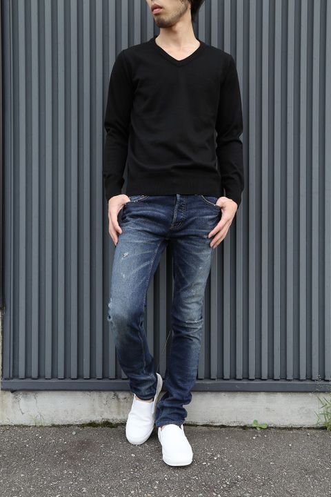 初秋にしたいシンプルなニットスタイル