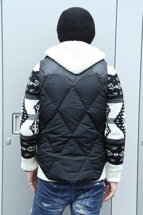 AKM × ROCKY MOUNTAIN DIA STITCH CONCHO VEST スタイル