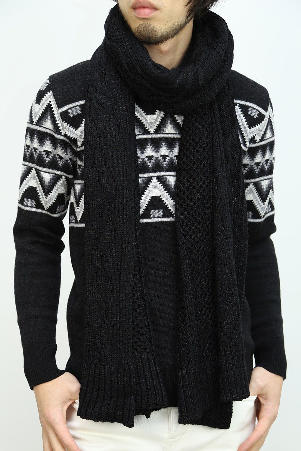 AKM - × ROCKY MOUNTAIN DIA STITCH CONCHO VEST- BLK