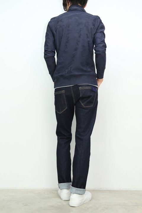 sports × casual