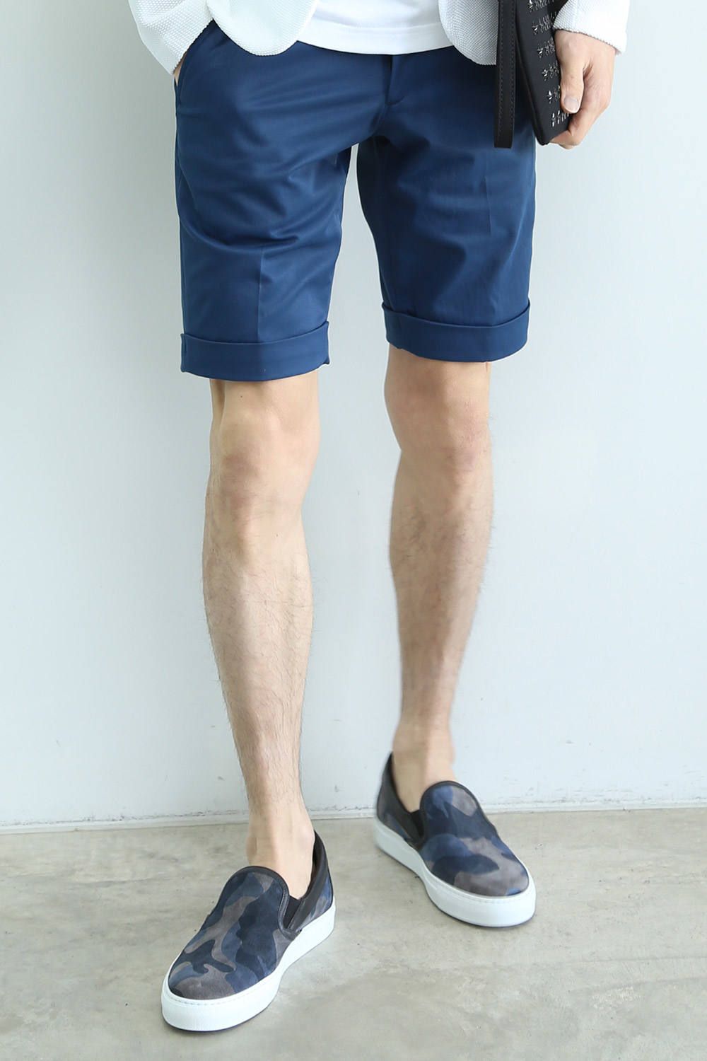 ちょいリッチを意識したジャケット+ショーツスタイル