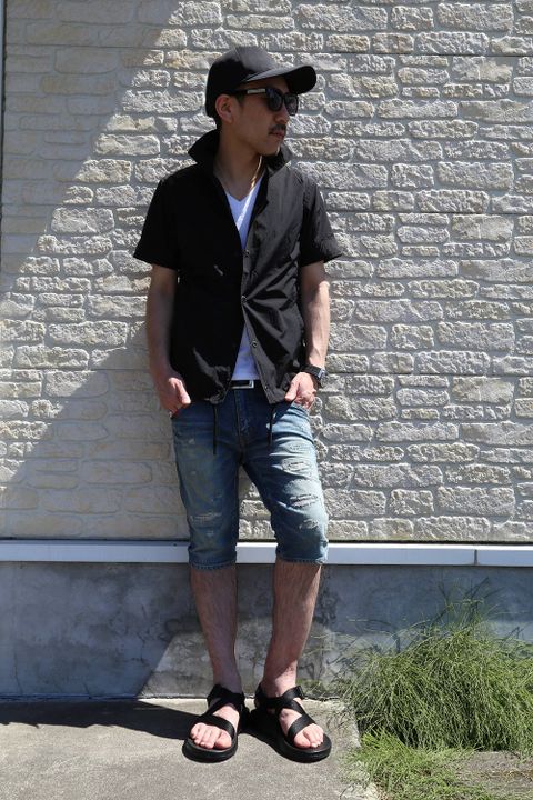 夏の羽織は、1PIU1UGUALE3 のコーチJKT+サンダルで一気に夏モード