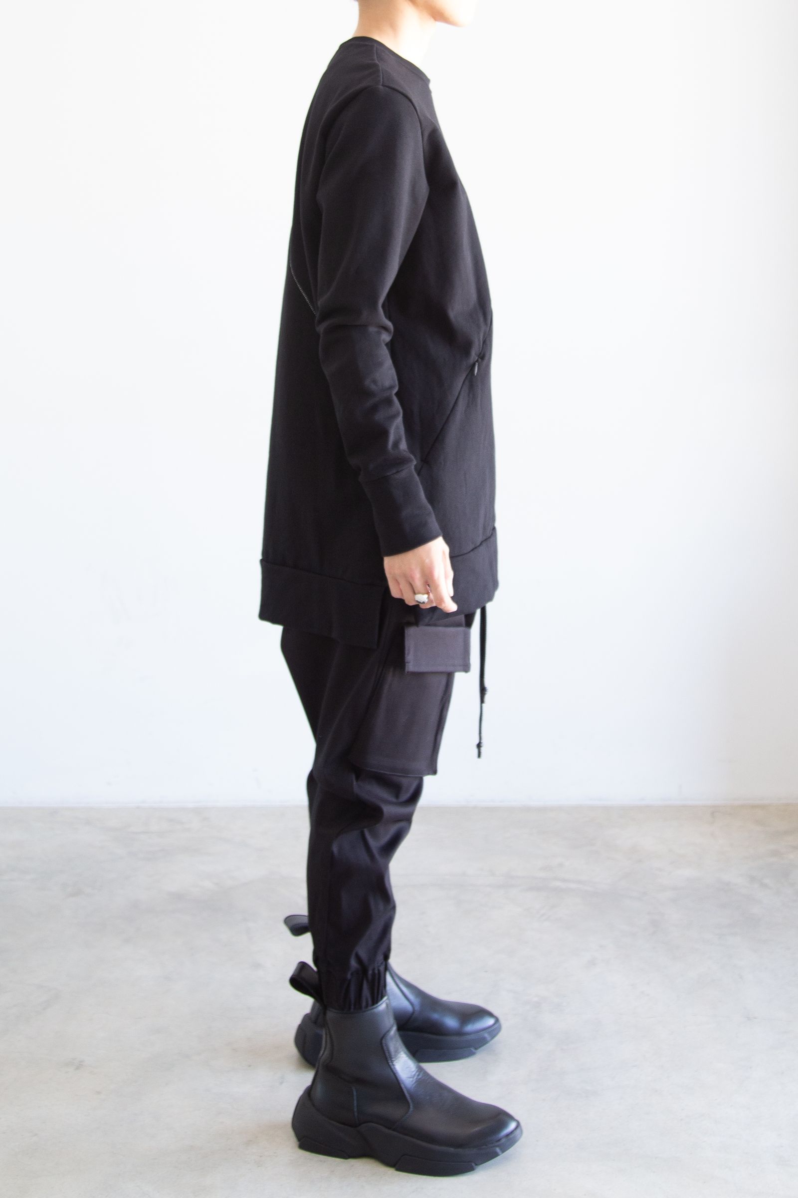 CROSS CARGO PANTS / ブラック