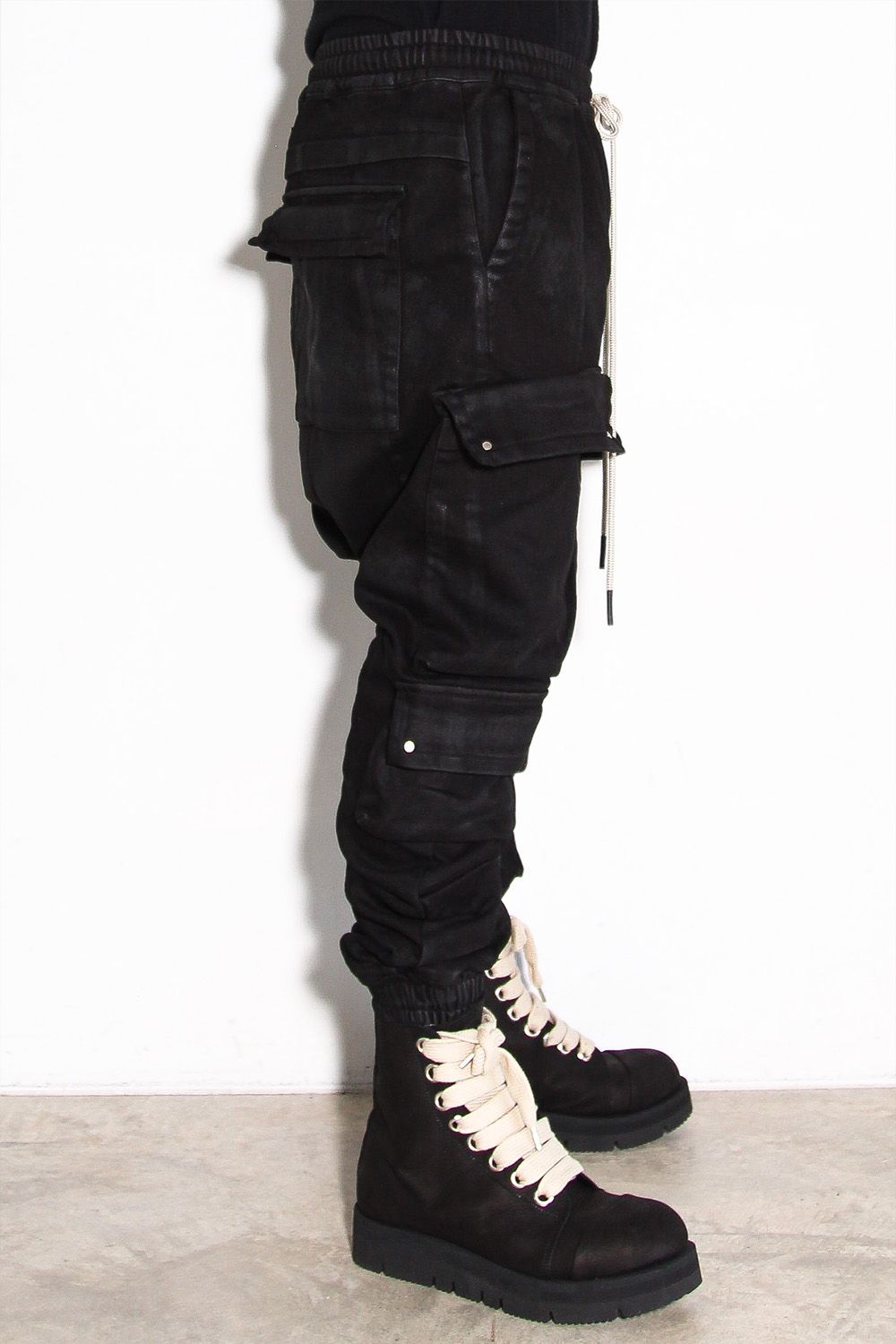 [ラスト1点 サイズ3] 【コーティングあり】サルエルカーゴジョガーパンツ / COATED SAROUEL CARGO JOGGER DENIM / ブラック / ag-12042-1