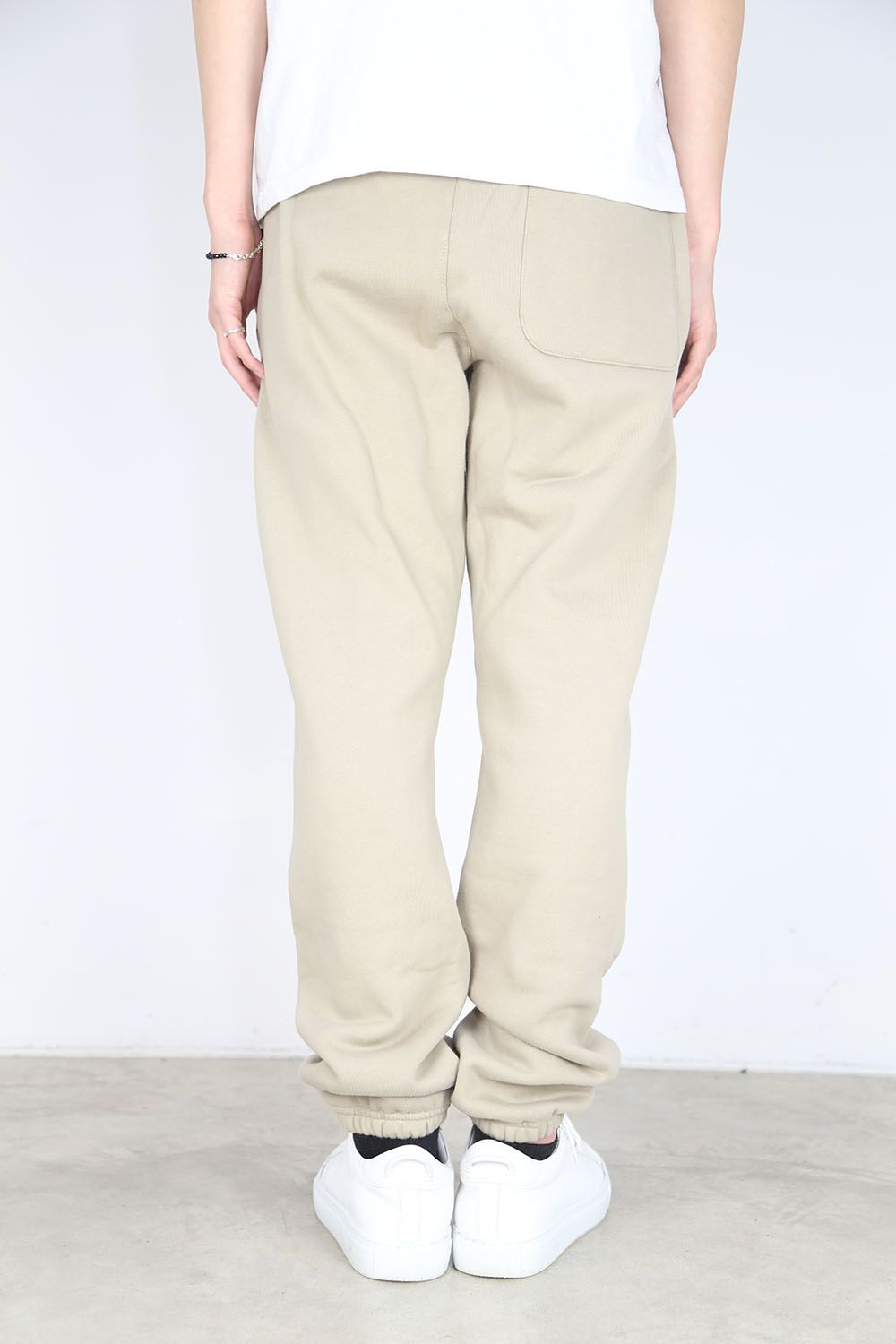 FRONT LOGO REFLECTOR SWEAT PANTS / タン