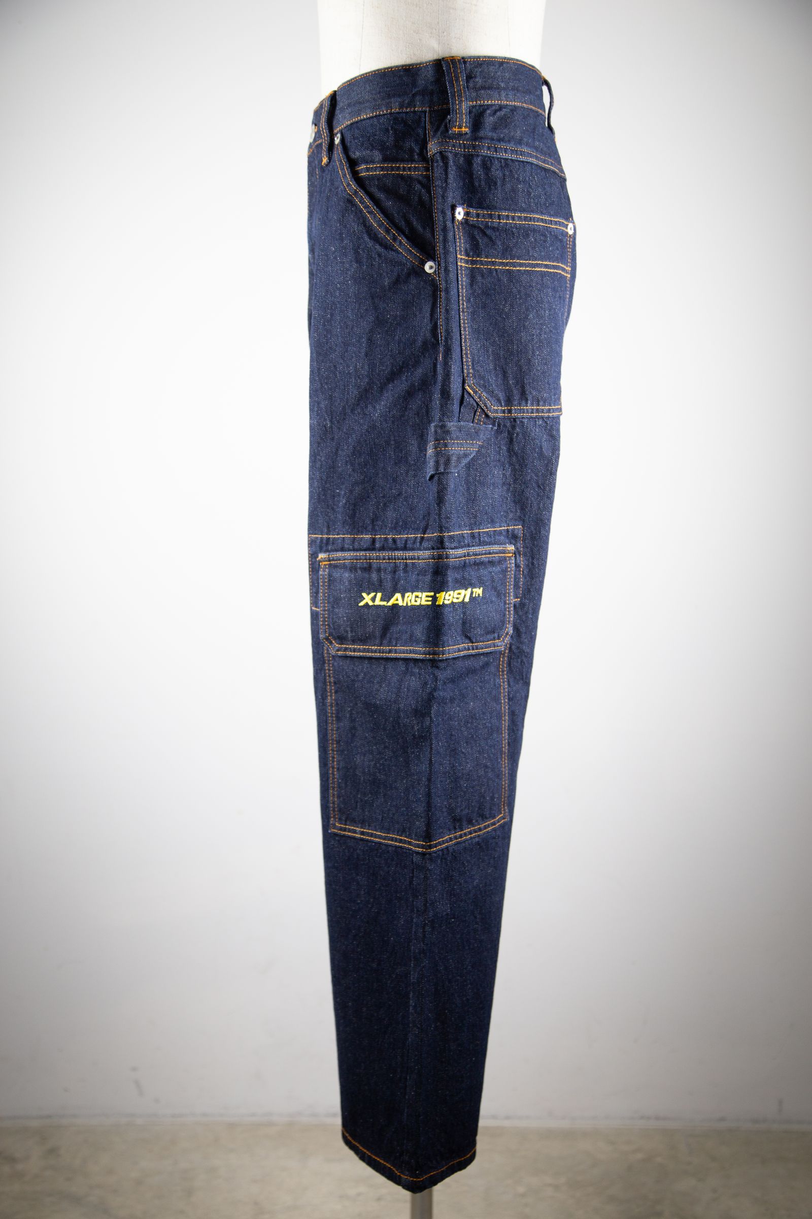 XLARGE - EMBROIDERED DENIM CARGO PANTS / インディゴ | Tempt