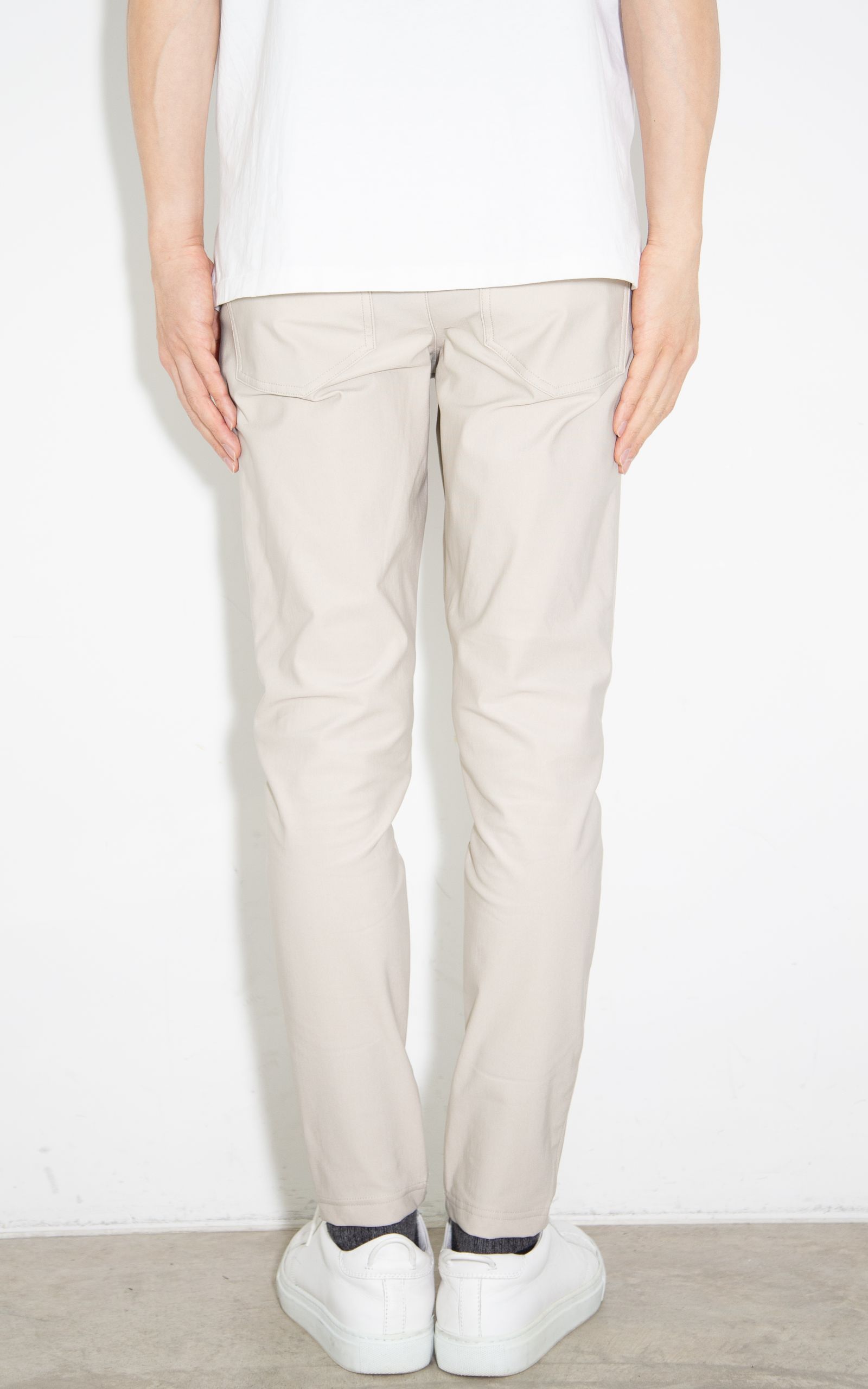 [ラスト1点 サイズ1] 【人気継続商品】 CHRIS EASY HEAT TUCK PANTS / グレージュ