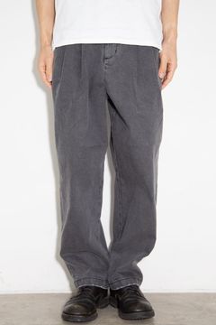 SUPIMA CO STRETCH DENIM BELTED TAPERED FIT TROUSERS / ダークグレー