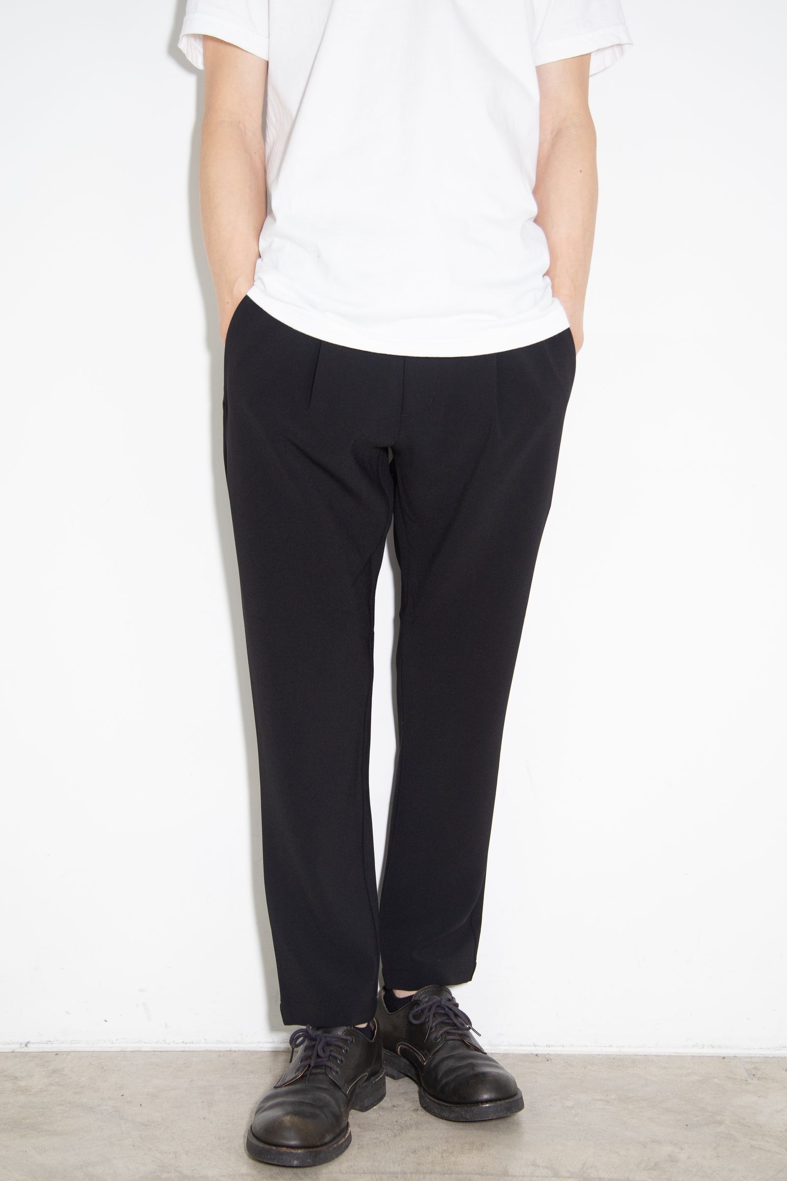 PE STRETCH DOUBLE CLOTH REGULAR FIT EASY TROUSERS / ブラック