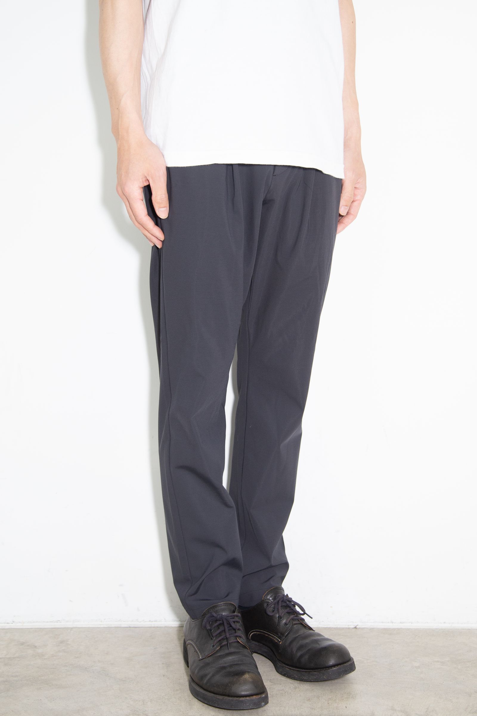 NY/CO STRECH JERSEY REGULAR FIT EASY TROUSERS / ダークグレー