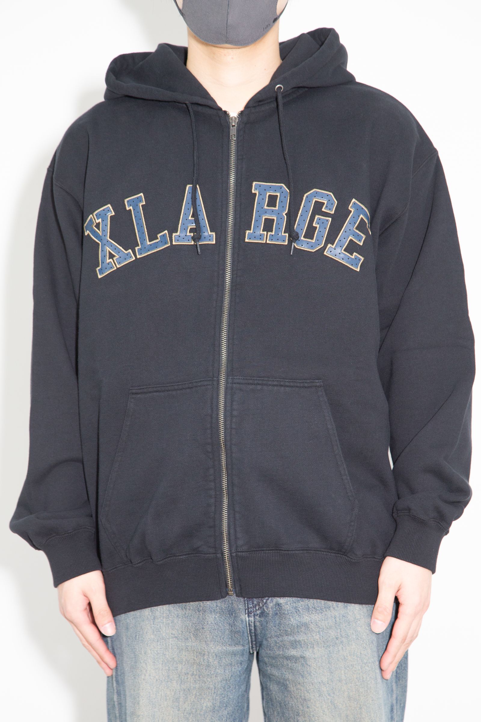 PERFORATED LEATHER LOGO ZIP UP HOODED SWEATSHIRT / ブラック