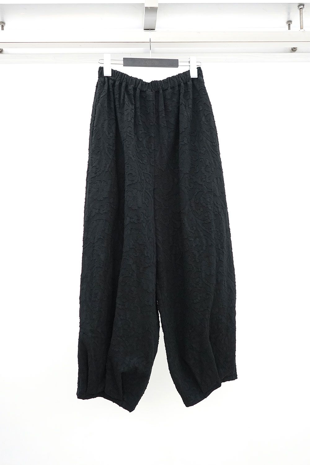 Tucked Hem Wide Easy Pants / ブラック