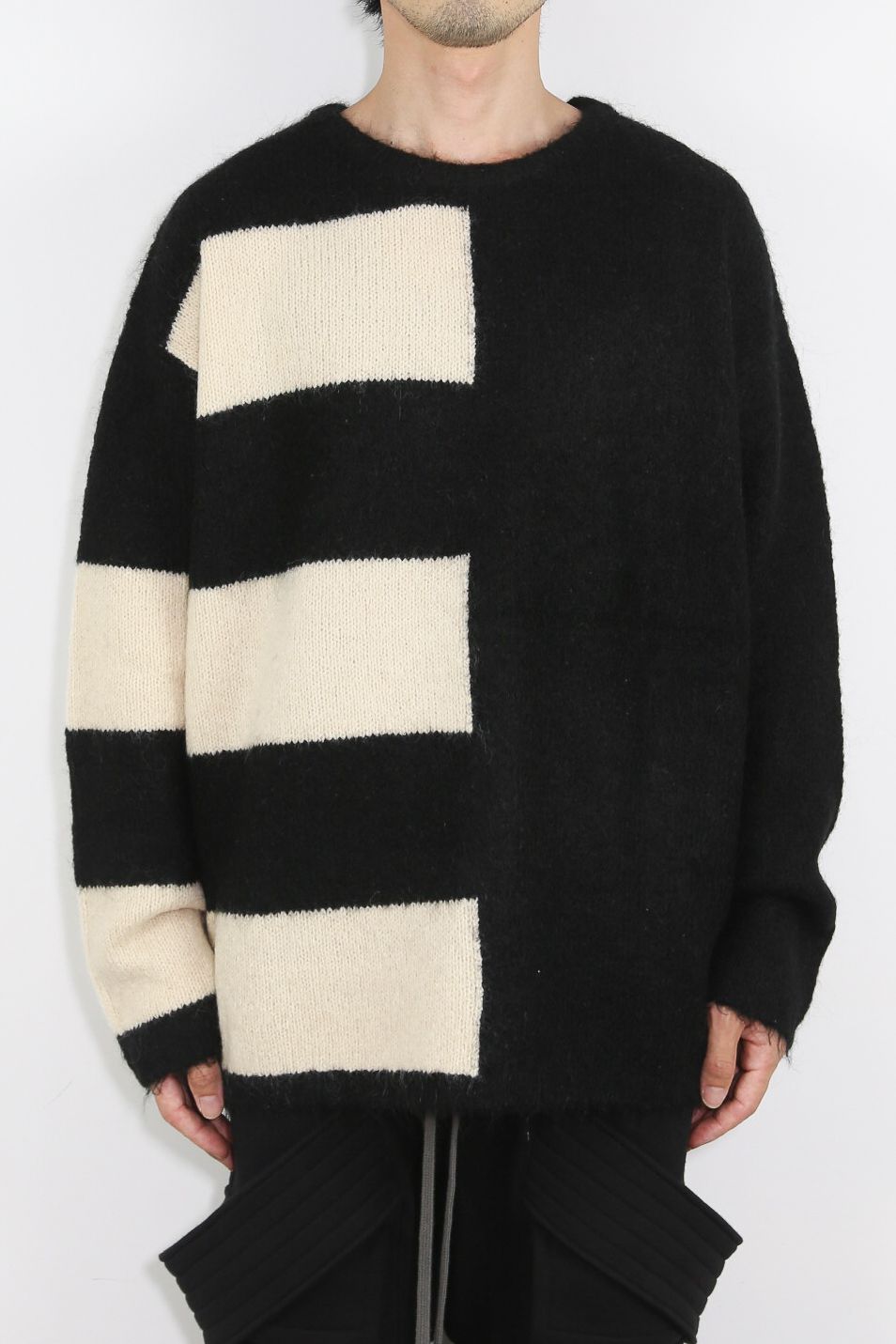 ストライプコンビリラックスフィットニット / Striped Combi Knit Top / ブラック×アイボリー / ag-8004