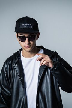 【人気継続商品】 RESOUND X LAMPS X JOEMONTANAOGSH9 / ブラック