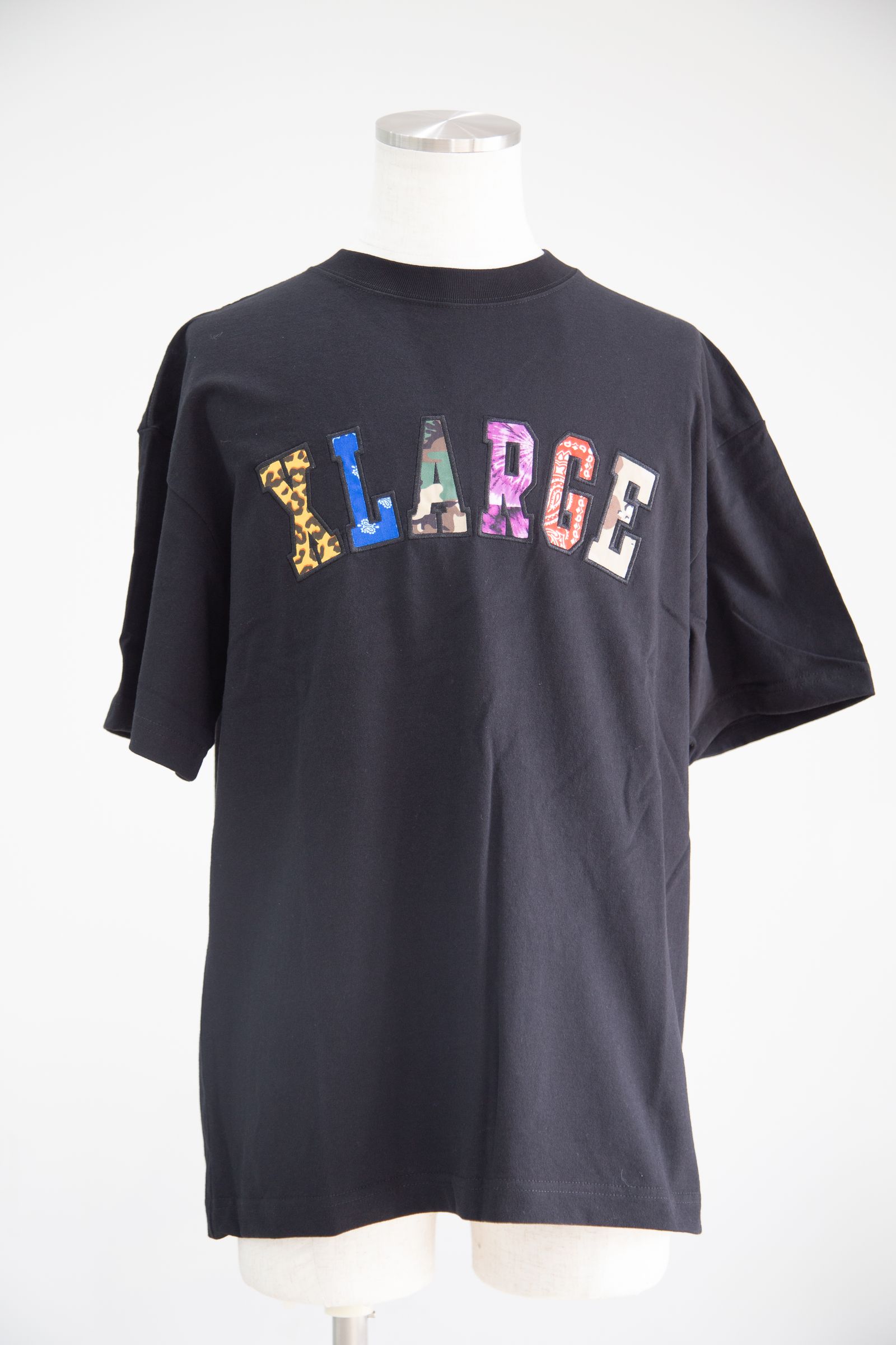 MIXED LOGO S/S TEE / ブラック