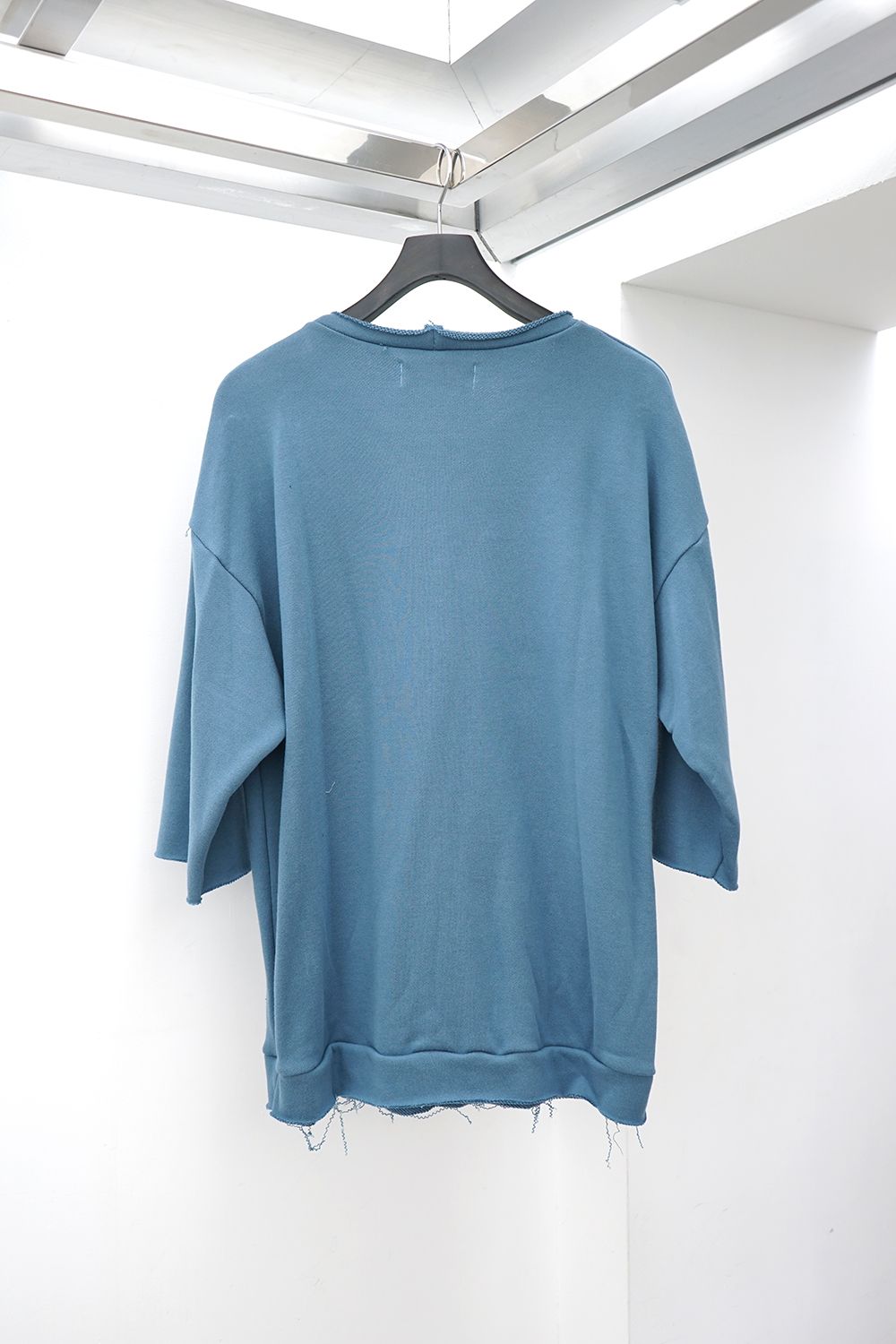 Cut-Off 3/4-Sleeve Sweatshirt