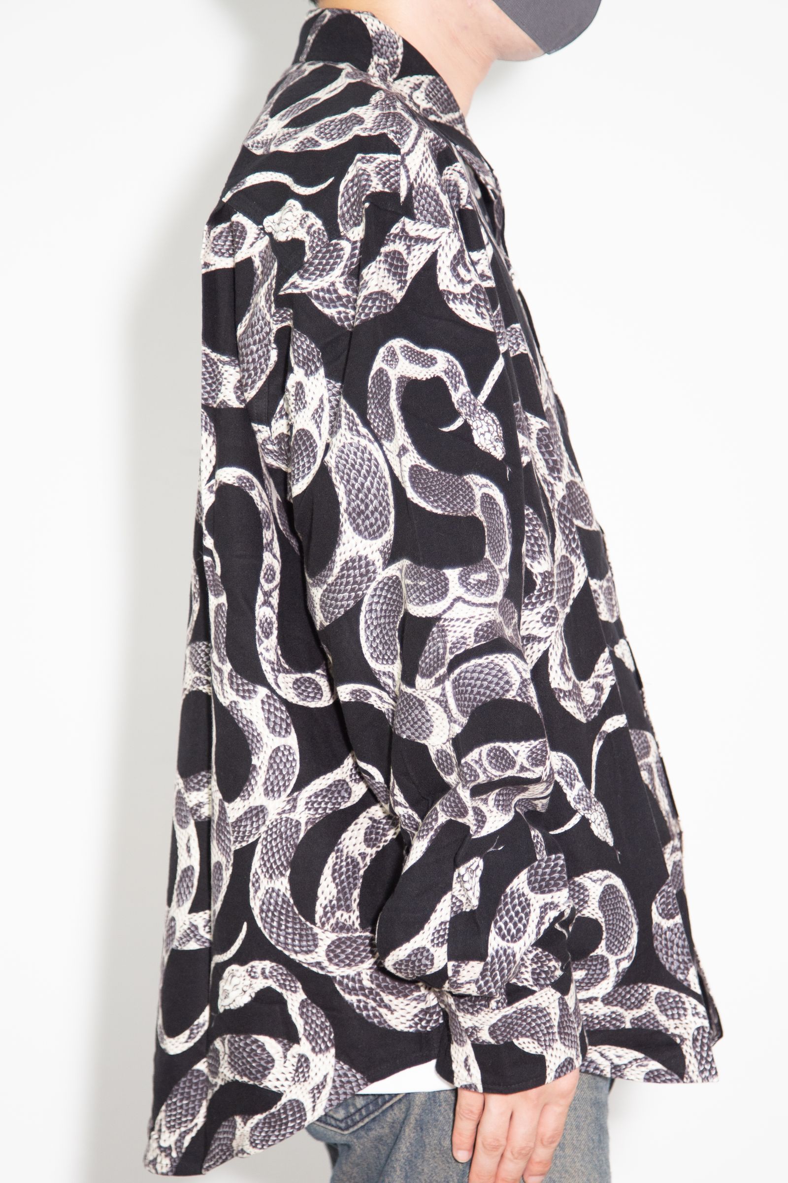 PRINT NEL L/S SH ＜SNAKE PATTERN＞ / ブラック