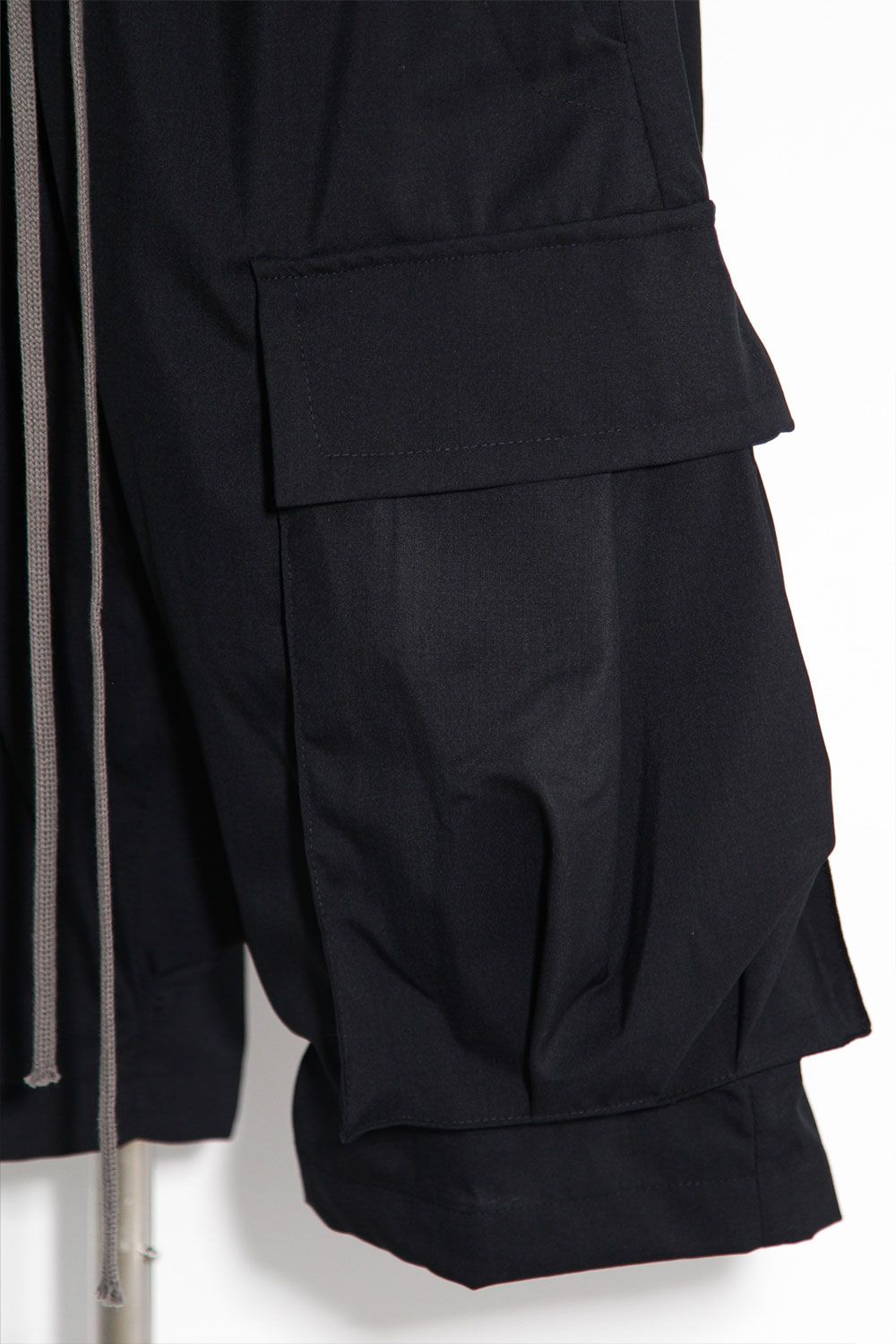 サマーウールタックポケットショーツ / Tuck Pocket Shorts / ブラック / ag-9069-1