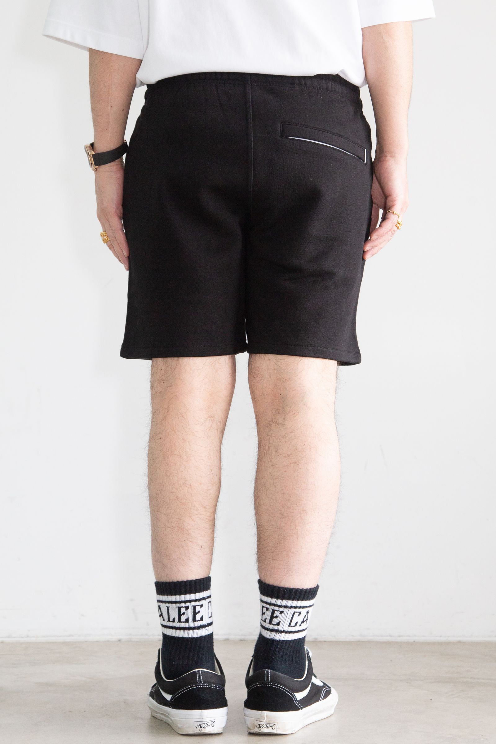 COLLEGE SWEATSHORTS / ブラック