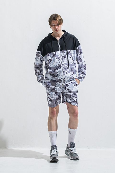 【セットアップ販売】[ラスト1点 サイズ2]  RUSH OVER  ZIPUP HOODIE・RUSH SHORTS / カモブラック